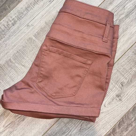 Dusty Rose Pink Shorts Size 0 - Picture 2 of 3